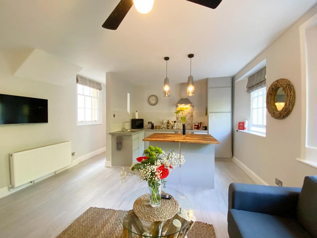 Meadfoot Bay Apartment At Hesketh Crescent ทอร์คิ ภายนอก รูปภาพ