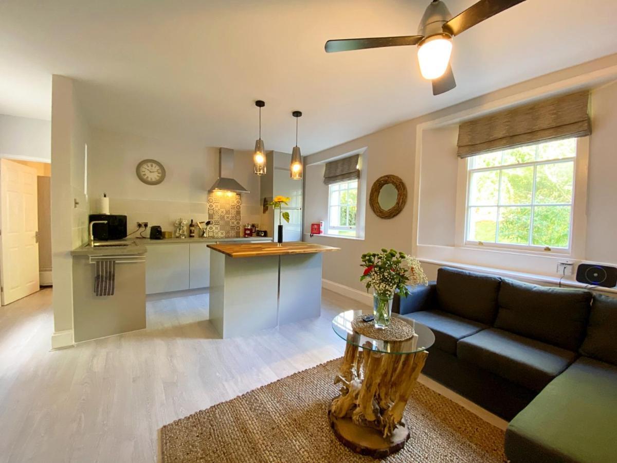 Meadfoot Bay Apartment At Hesketh Crescent ทอร์คิ ภายนอก รูปภาพ