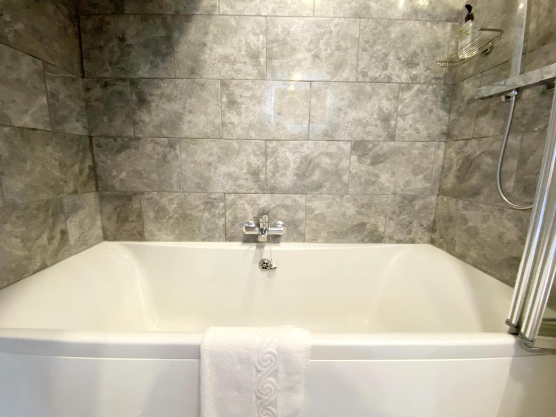 Meadfoot Bay Apartment At Hesketh Crescent ทอร์คิ ภายนอก รูปภาพ