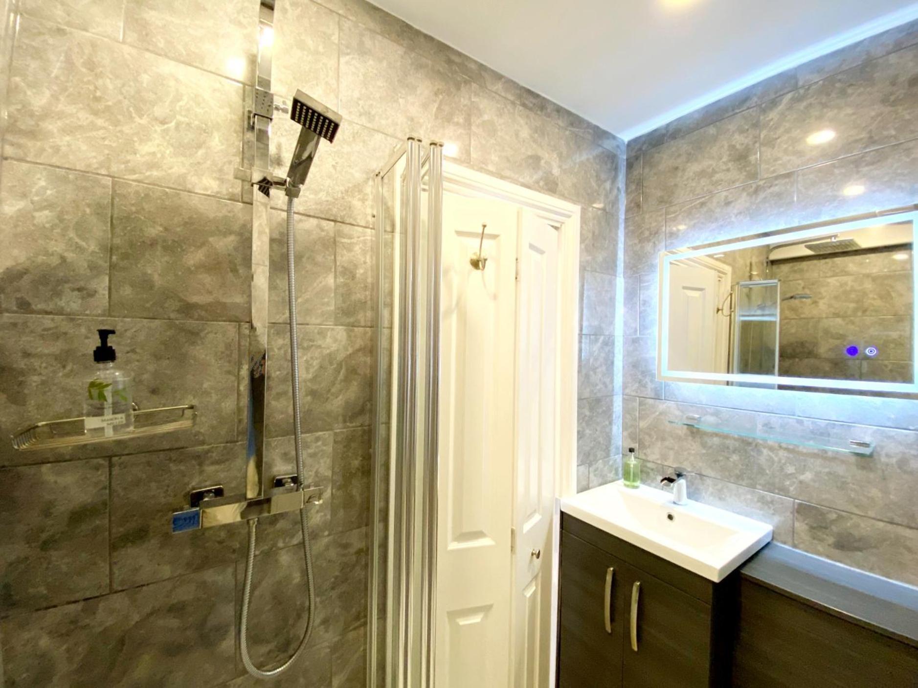 Meadfoot Bay Apartment At Hesketh Crescent ทอร์คิ ภายนอก รูปภาพ